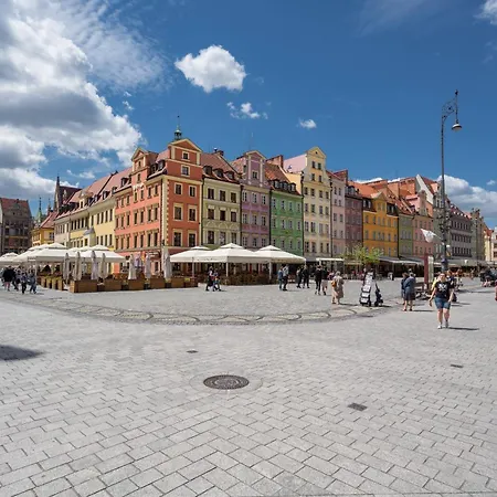 Market Square Corner Kuznicza By Renters * Wrocław